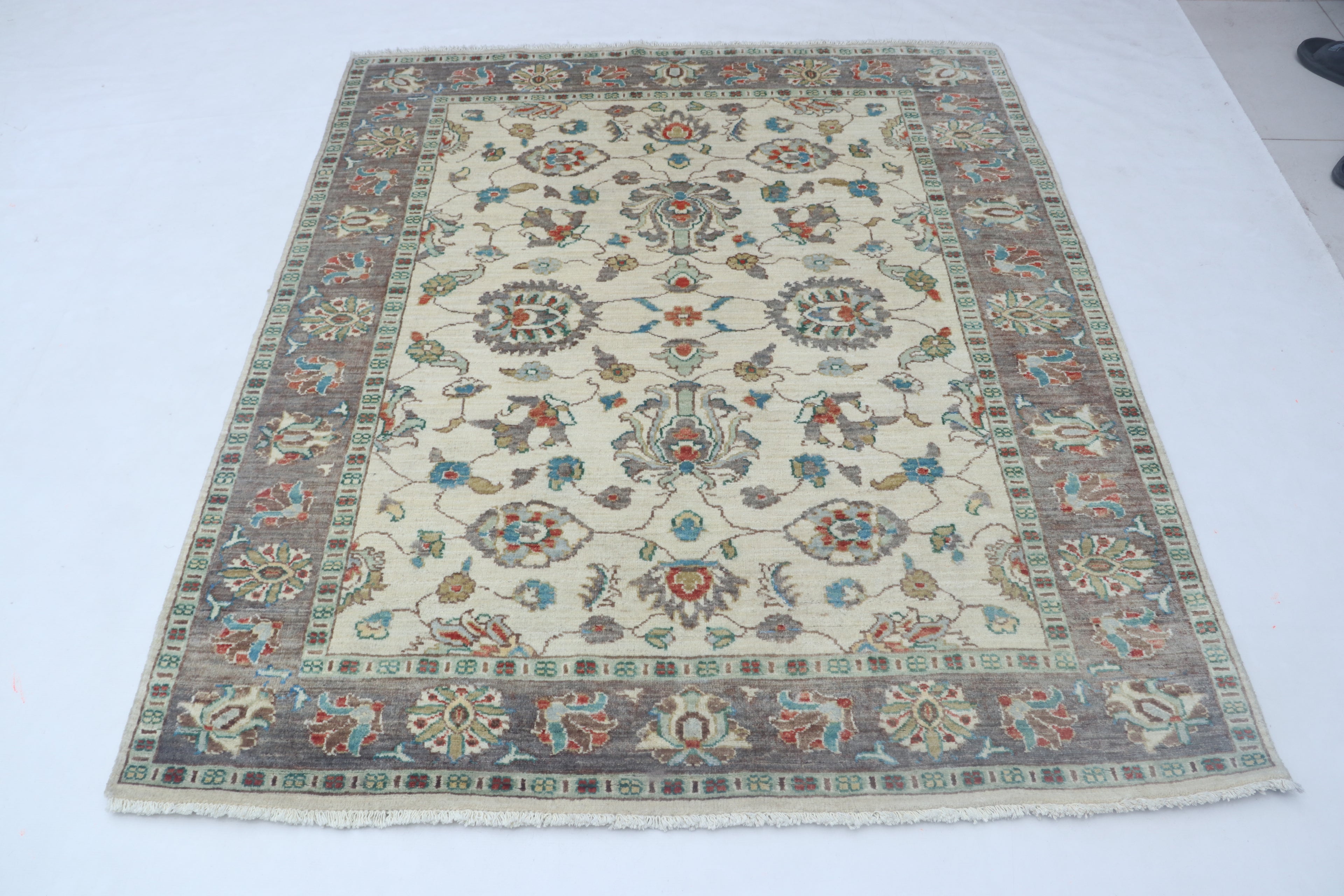 5x6 Beige & Gray Chobi Area Rug | Handmade Wool & Cotton Floral Rug | Luxury Chobi Rug