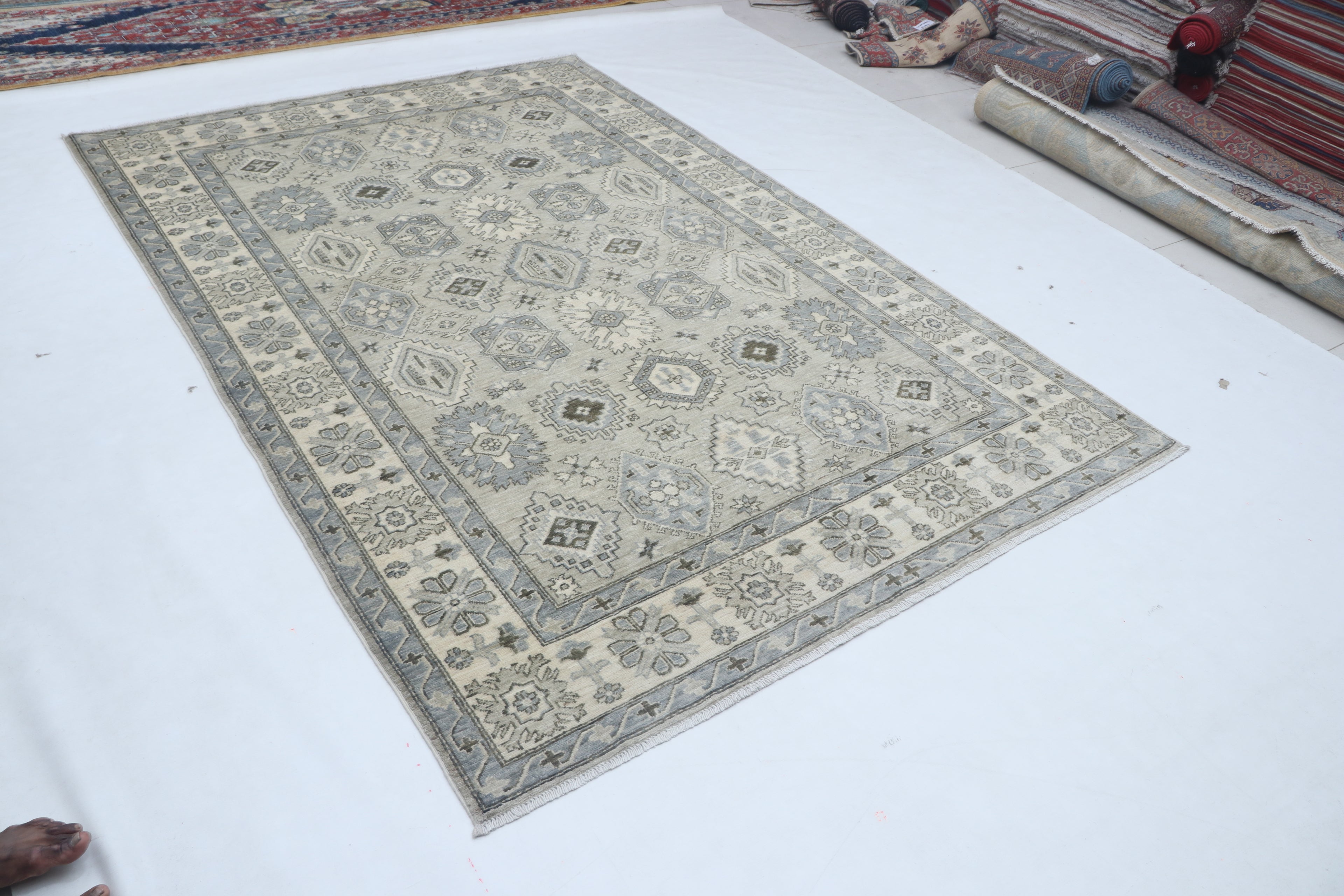 6x9 Gray & Beige Chobi Area Rug | Handmade Wool & Cotton Floral Rug | Luxury Chobi Rug