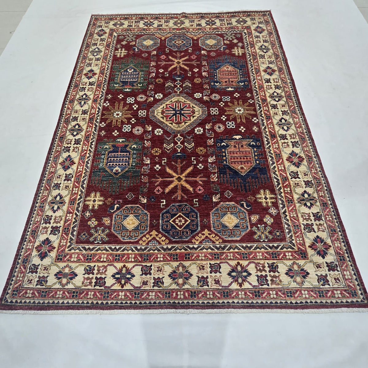 5.5x8 red Heriz floral handmade wool and cotton area rug with vegetable dyeing