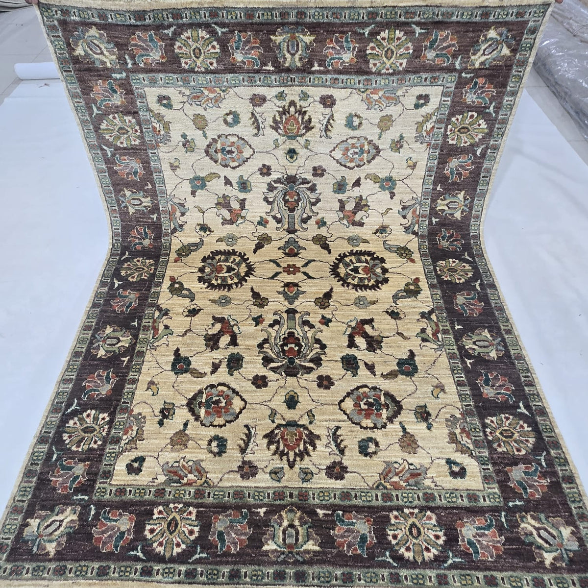 5x6.5 beige Chobi floral handmade wool and cotton area rug with vegetable dyeing