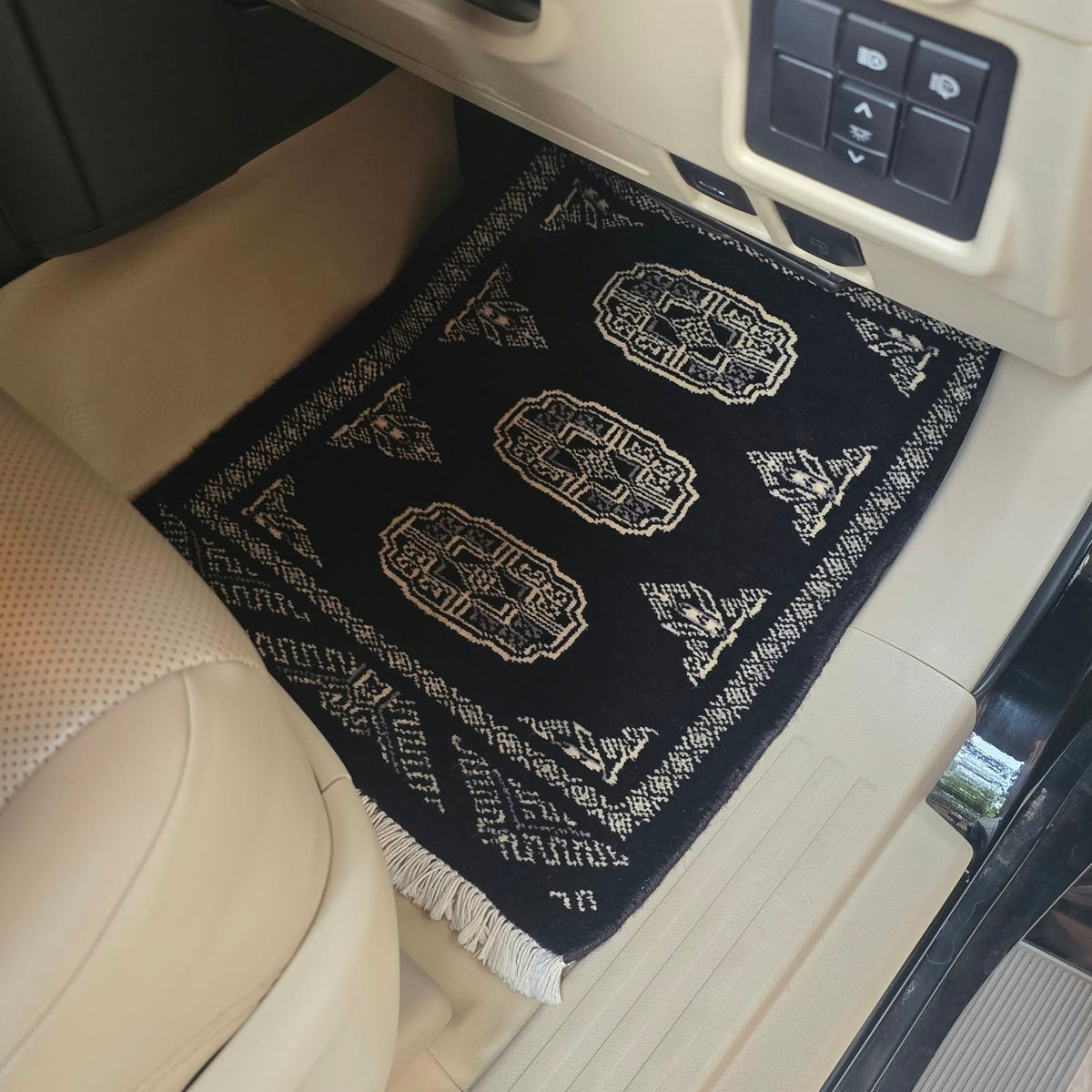 Black Artisan Geometric Elephant Foot Car Mat | Handmade Cotton & Wool